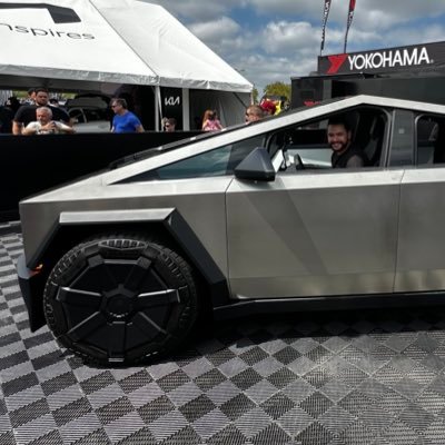 I RT what I think is significant info. Tesla Investor since 2019. FSD Beta tester since 2019. Singing is my hobby on TikTok 🎶 Danielsings2u