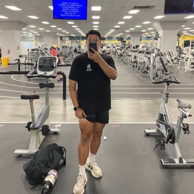 bothegrizz's profile picture. H24D 🇭🇳