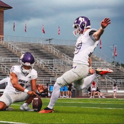 ryanmoore_9's profile picture. Kicker|AU Kansas City, MO|NAIA|5’10|180| Freshman Redshirt|616-334-0374| ryan.moore2343@gmail.com Grand Rapids, Michigan📍 https://t.co/KzJnU1Bnyt