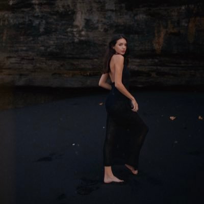 elisonni's profile picture. Hi my name is Nina and I am very glad to see you here🫶🏼 You can see more exclusive content on my fansly page🐾