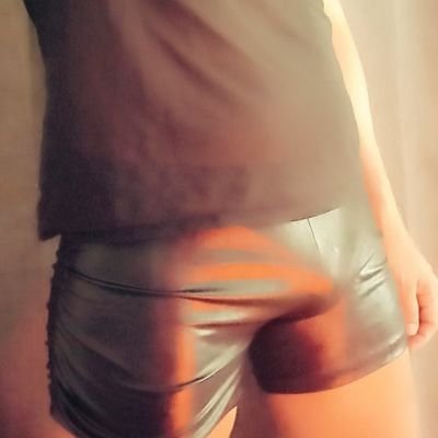 eldulceplac3r's profile picture. soy Activo, morboso, cachondo, me gusta el underwear,ropa interior de hombre 🩳.   Nada con exceso todo con medida