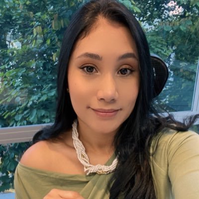 elianaisaza's profile picture. ♟️Wealth Management 🧬 Consultoria en inversiones