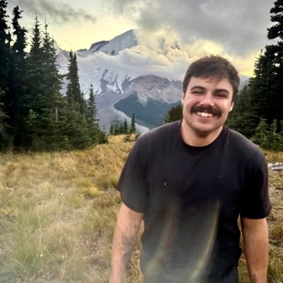 DimitriosBailis's profile picture. Beer, sports, friends, family.