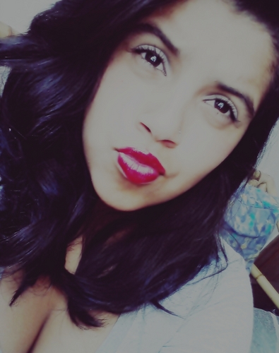[…] e quem te ama,não te abandona,quando você mais precisa.(∞)