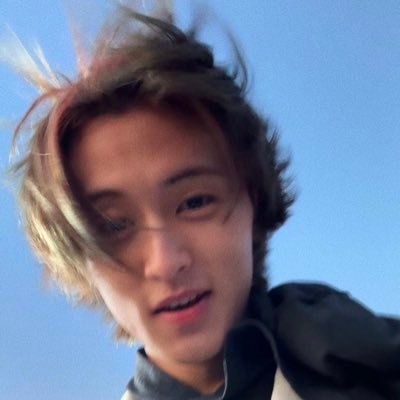 seolmark's profile picture. always love u both (.◜◡◝)