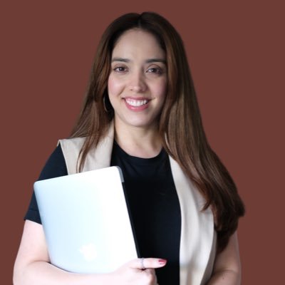 Proud Latina and bilingual (EN/SP) 🇨🇴 Creating ads that convert while navigating motherhood full time! Let’s connect 📧 👇createcondani@gmail.com