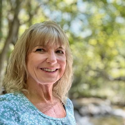 Educator: Associate Prof. of English/Online Instructor of Year & Instructor of Year, Region IV Middle School Teacher of Year, NWP fellow, Kellogg Alumni, Go OU!