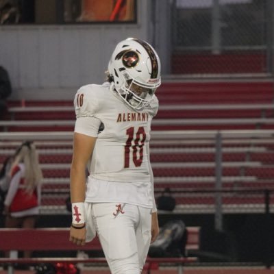 Follower of Jesus | Bishop Alemany Qb | 2025 | 6’5,220 | 4.14 GPA | https://t.co/dBnbSjVvbf