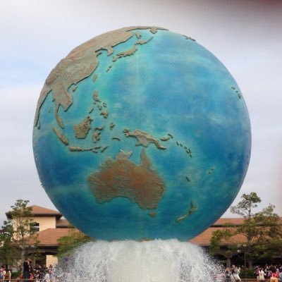 covcovart's profile picture. AIを使って創作しています