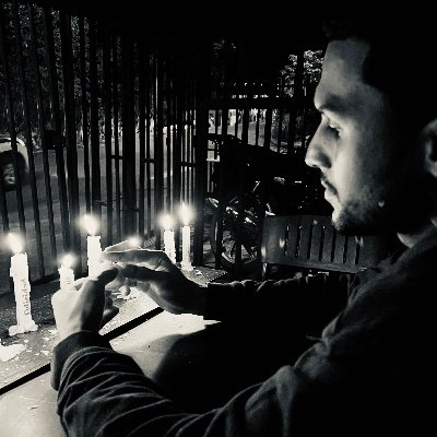 j_daniel24's profile picture. Pieza perdida del puzzle...
Administrador UdeA