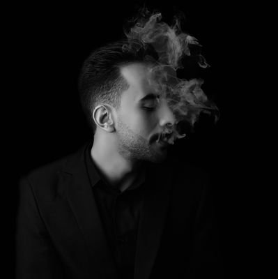 m0haMed000000's profile picture. “𝓽𝓸 𝓮𝓿𝓮𝓻𝔂𝓸𝓷𝓮 𝓬𝓪𝓻𝓻𝔂𝓲𝓷𝓰 𝓪 𝓱𝓮𝓪𝓿𝔂 𝓱𝓮𝓪𝓻𝓽 𝓲𝓷 𝓼𝓲𝓵𝓮𝓷𝓬𝓮, 𝓲𝓽'𝓼 𝓰𝓸𝓷𝓷𝓪 𝓫𝓮 𝓸𝓴𝓪𝔂 𝓼𝓸𝓶𝓮𝓭𝓪𝔂.” 💚