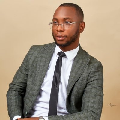 Doctor | Former Special Assistant to the Executive Governor of Edo State | Media consultant | AWS cloud practitioner | Southpaw |