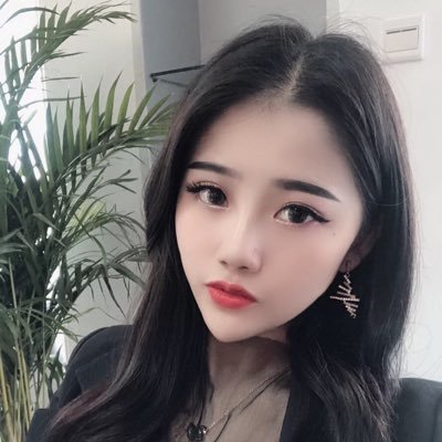 ludichoti1986's profile picture. 一個人在房間很無聊唷，有想要約我的可以加我賴，lD wez998