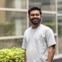 Vinayak Chandrasekaran (@imvinayakk) 's Twitter Profile
