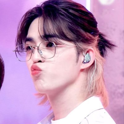 #1 oreo cheol enthusiast • #에스쿱스 • stan acc na medyo bns