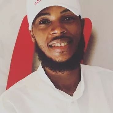 MalachiSteveo's profile picture. •Co-founder & CEO @mackysfood

•Currently reading Steve Jobs _by Walter isaacson.