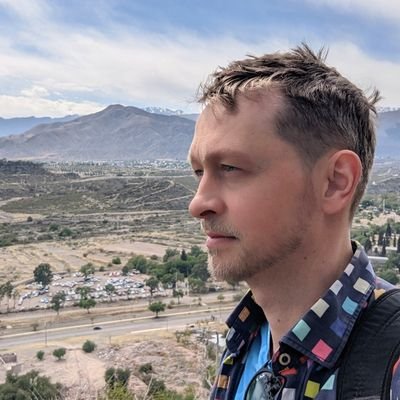 📚💻🥾🌊▲
Automating my life with AI. Community manager at @NewWork0rder
