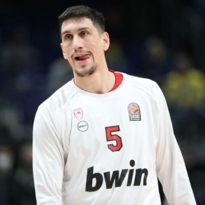 laretzakhslover's profile picture. 