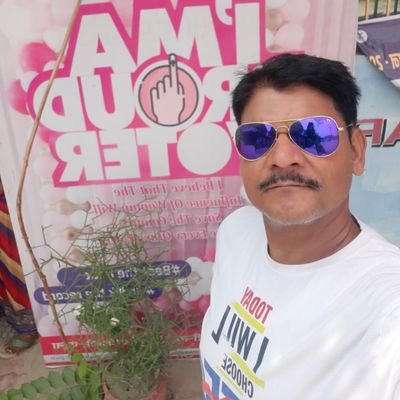 rvatsa's profile picture. जिन्दगी में बड़ी शिद्दत से निभाओ अपना किरदार कि पर्दा गिरने के बाद भी लोग याद करें।