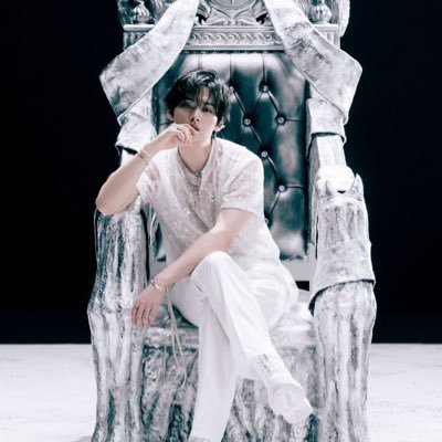 stillcryingfor's profile picture. My complains/skzsvt all the way/ao3 reader/gose big fan