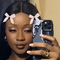Simi is a Sexy Pineapple 🍍 (@similoluwaaa_) 's Twitter Profile Photo Simi is a Sexy Pineapple 🍍 (@similoluwaaa_) 's Twitter Profile Photo
