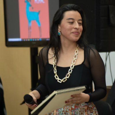 🗯️ Gestora Cultural y Comunicativa 🔝
🇨🇴🎙️📸📹📚
Entre la política y la cultura
Fotógrafa y poeta aficionada