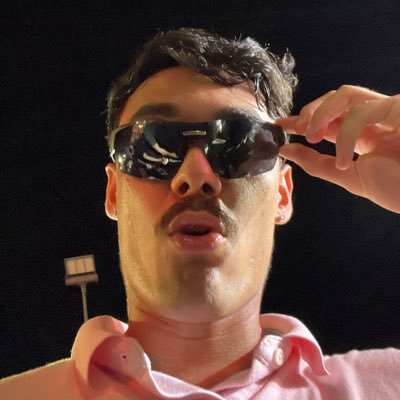 LatinLejo's profile picture. 