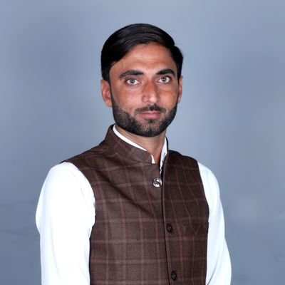 हिम्मत-ए मर्दा मदद-ए खुदा 🤲
Student Leader Bareilly College Bareilly,
Masters in Political Science and fighting for History appearances.
