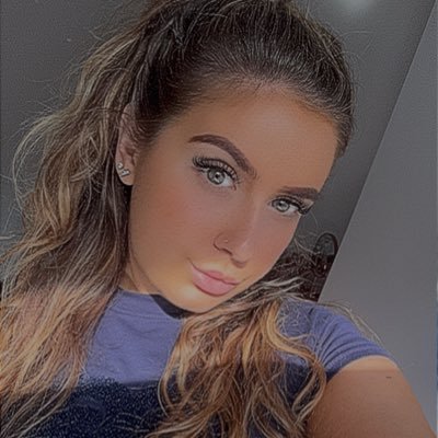 abbiepscott's profile picture. 24