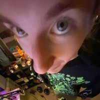 p2pe (@einp2pe) 's Twitter Profile