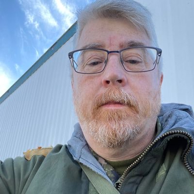 Husband, Dad, Home-brewer, Paralegal, Gunner (Ret’d), He/Him/Il