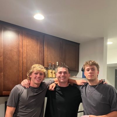 EvanIwinski's profile picture. 