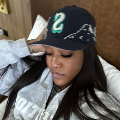 28gemz's profile picture. 