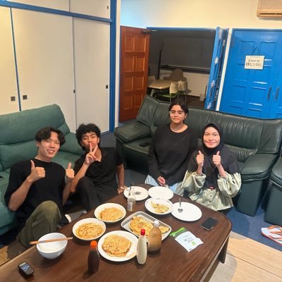 OEH_English's profile picture. 大阪で外国人たちとの国際交流してます！