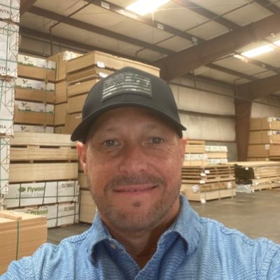 realbvandinter's profile picture. A Man In The Arena