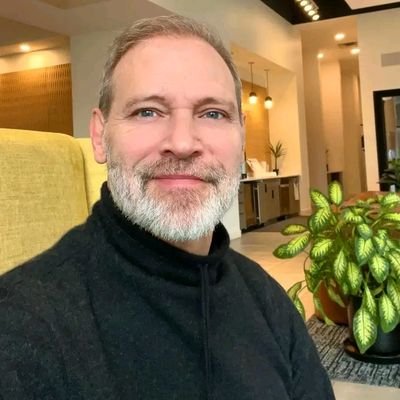 Destiny7899427's profile picture. Succession, And Just Like That, The Equalizer, FBI:Most Wanted, Daddyhunt, Broadway, former Village Person💕🫂🫂