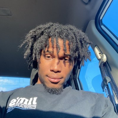 how I be feeling I’ll smack you and ya mama 🙂#LLNae #LLTae BITCH. I’m grown🤨