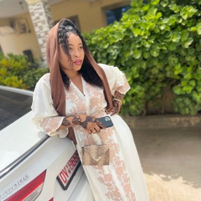 Dhausy1's profile picture. MBCHB 🩺👩🏻‍⚕️💉Fierce and honest with a small ⭕️.