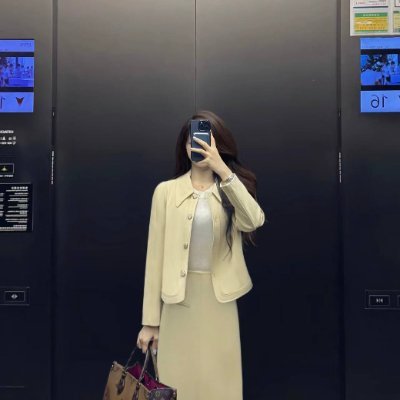 I like to improve myself in work, like sports, travel and make money