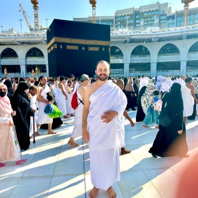 AhmedMa56306116's profile picture. “ إن لم تعرفني فأحسن الظن بي “ 🌸♥️