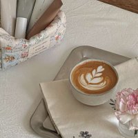 من بنو أمية وافتخر HAS (@umnasserrrr) Twitter profile photo