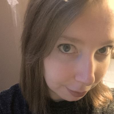 Joueuse PS5 de 31 ans 🎮 Chasseuse de trophées & platines (35 🏆) Je fais des vidéos gaming sur Youtube 👉 @L0uliciousGames 🎥