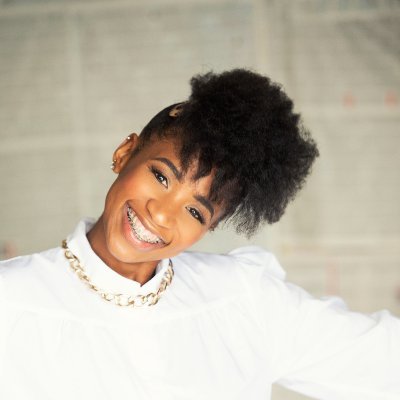 mariloe_sa's profile picture. ✨storyteller ✨ singer ✨ actress ✨