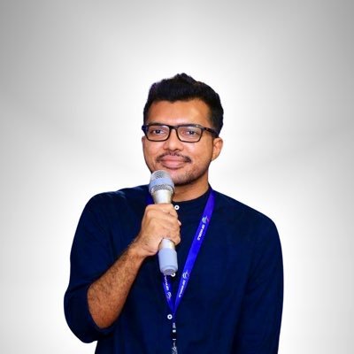 Backend Engineer by day 👨💻 | Indie-hacker by night 🤠 🚀 | I also like to run around the country like Forrest Gump🏃♂️- @thecodemarathon
