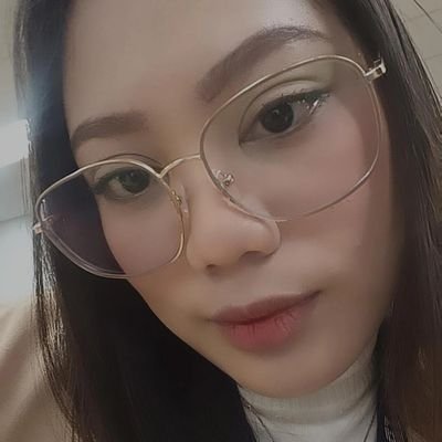 florayamps's profile picture. 