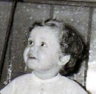 greethendrickx1's profile picture. Een echte vriend loopt nooit in de weg, behalve wanneer je de verkeerde kant uit loopt. by: Arnold H. Glasgow.