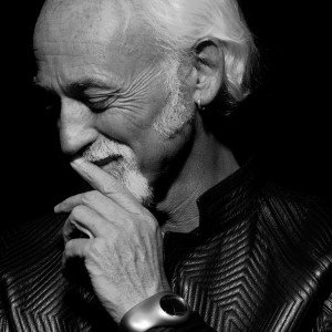 RossLovegroveX's profile picture. The new official Twitter of visionary designer Ross Lovegrove. 
Exploring the intersection of art, design, and innovation.