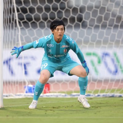 WEリーグ INAC神戸レオネッサ ⚽️Instagram,tiktokもやってます。 カテゴリー問わず、サッカー教えに行くこともあります。 お仕事はお気軽にDMへ📩 2022年1月1日 Twitter新しくしました。 (前のログインできなくなっちゃった) .