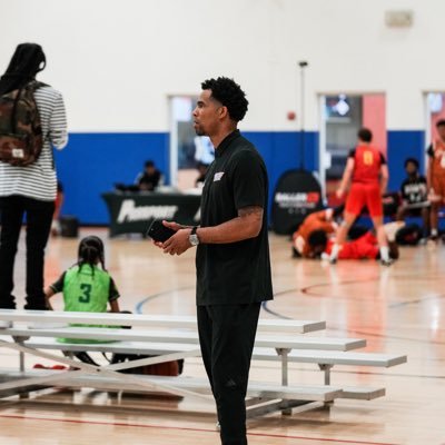 God is my spotter🏋️♂️| SMU Alum ‘13 | OGP Texas | @99ovrbball | @grassroots365 | @scholseries