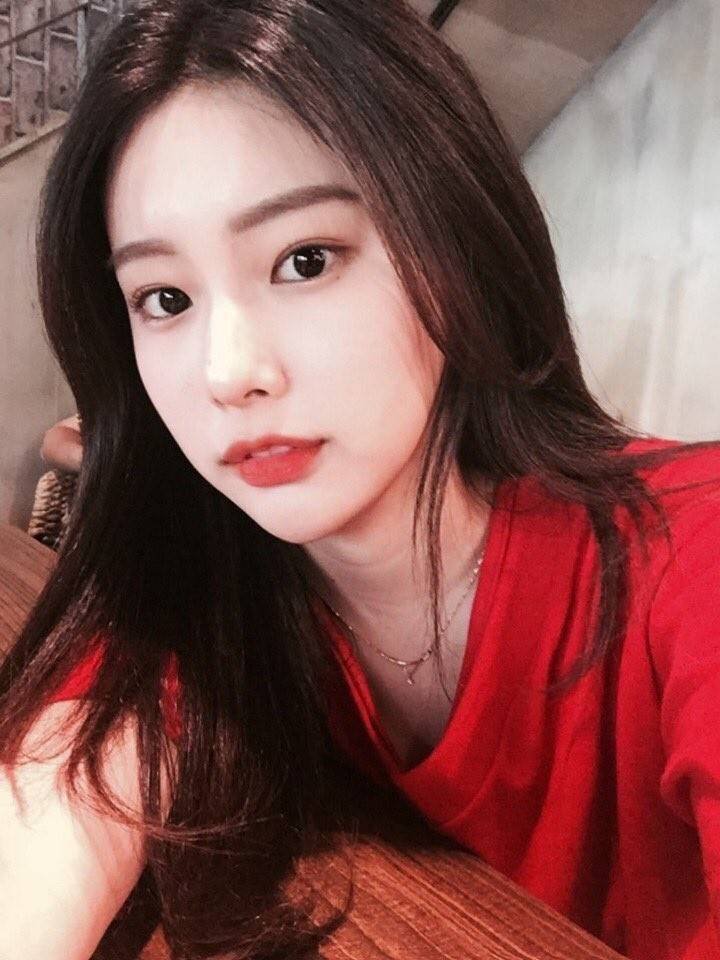 YUKA136257's profile picture. 底辺暮らしから成り上がり　8社経営・資産20億・今は稼げる情報をお伝えしたり、10万円を配布したりしてます/LINEお友達追加で10万円プレゼント中／まずはフォローしてください!タップで抽選➡　https://t.co/2ieNGou9Ze